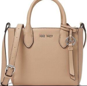 Nine West mini